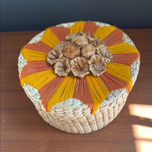 Vintage Sunburst Accent Basket with Warm Tones handmade Mcm wicker - Picture 2 of 8